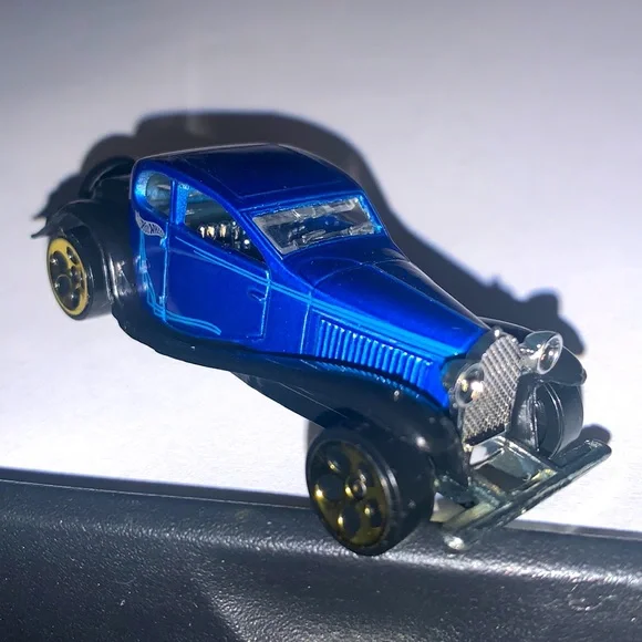 Hot Wheels Toys 98 Hot Wheels 1932 Bugatti Type 50 Blue Die